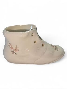 Small Bootie *See Description* Figurine Cream White Flower Decor